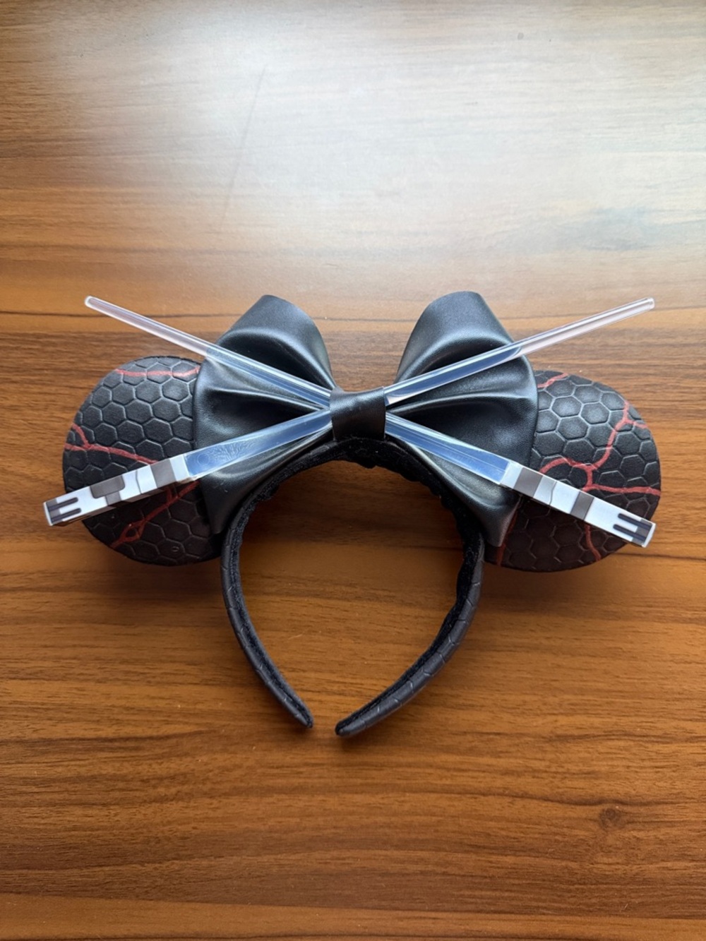 Custom Star Wars “Dark Side” Minnie Ears – Lightsaber Bow